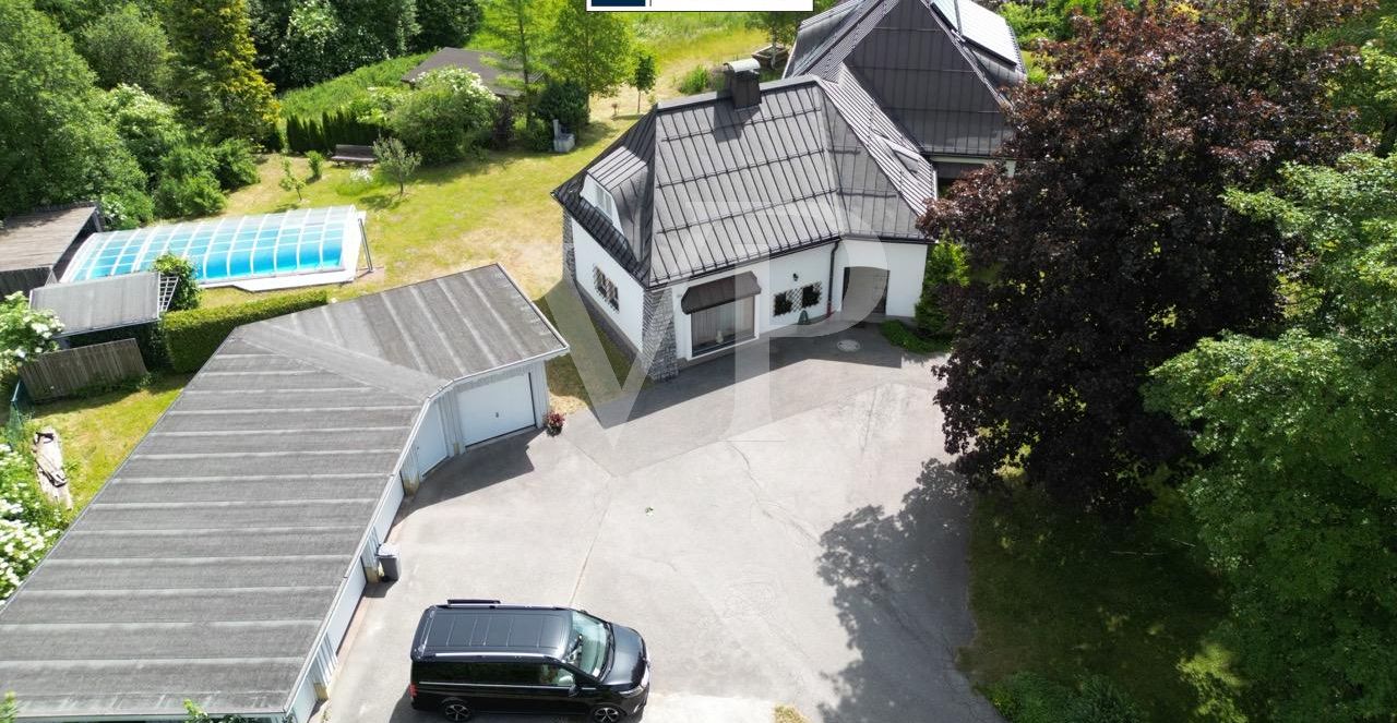 Anwesen mit Pool