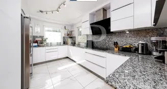 von_poll_real_estate_property_25321011_image_1