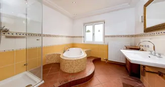 von_poll_real_estate_property_25321025_image_30