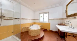 von_poll_real_estate_property_25321025_image_30