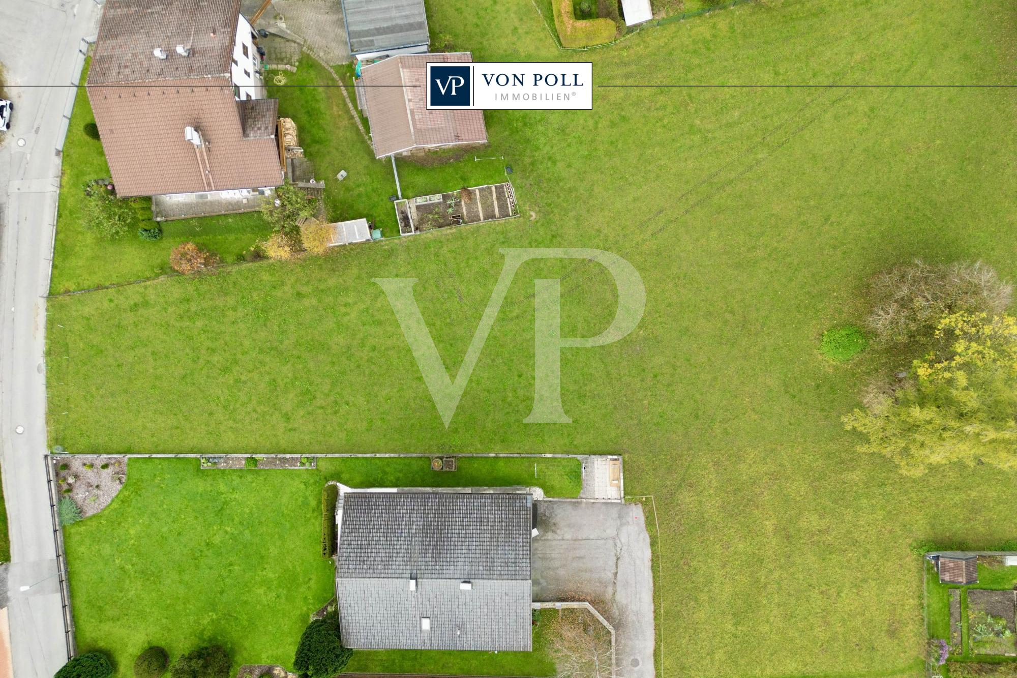 Grundstück