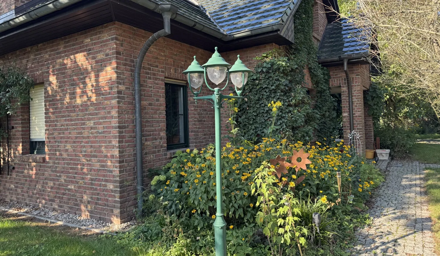 Eindrucksvolles Wohnhaus in der Nähe des Mochowsees