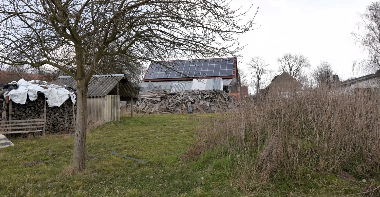 Scheune mit Photovoltaikanlage