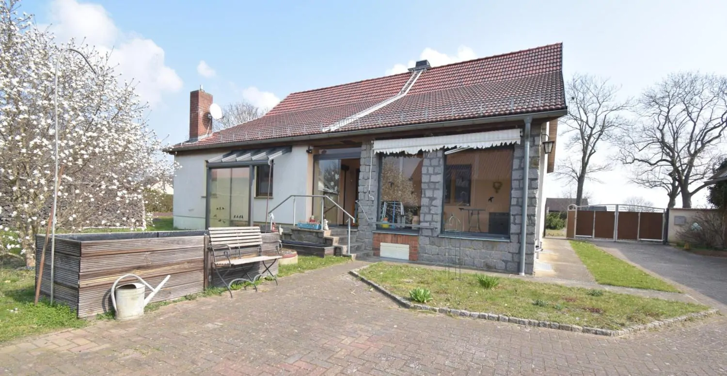 Charmanter Drei-Seiten-Hof mit Ausbaupotential, Photovoltaik & Ferienbungalow