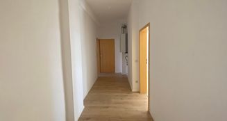 von_poll_real_estate_property_25323706_image_5
