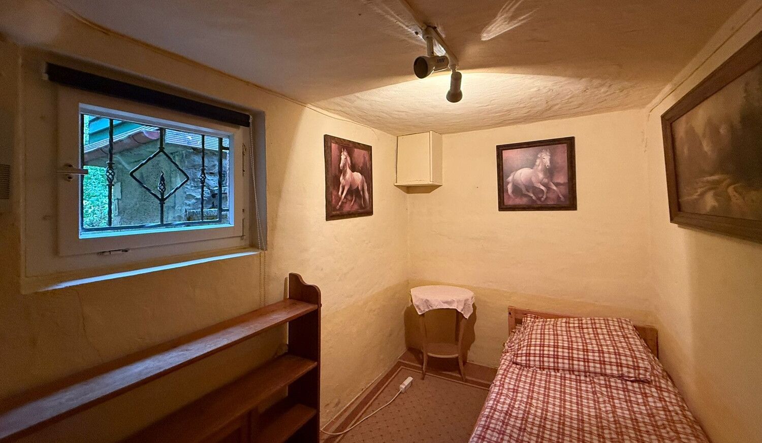 Keller: Gästezimmer