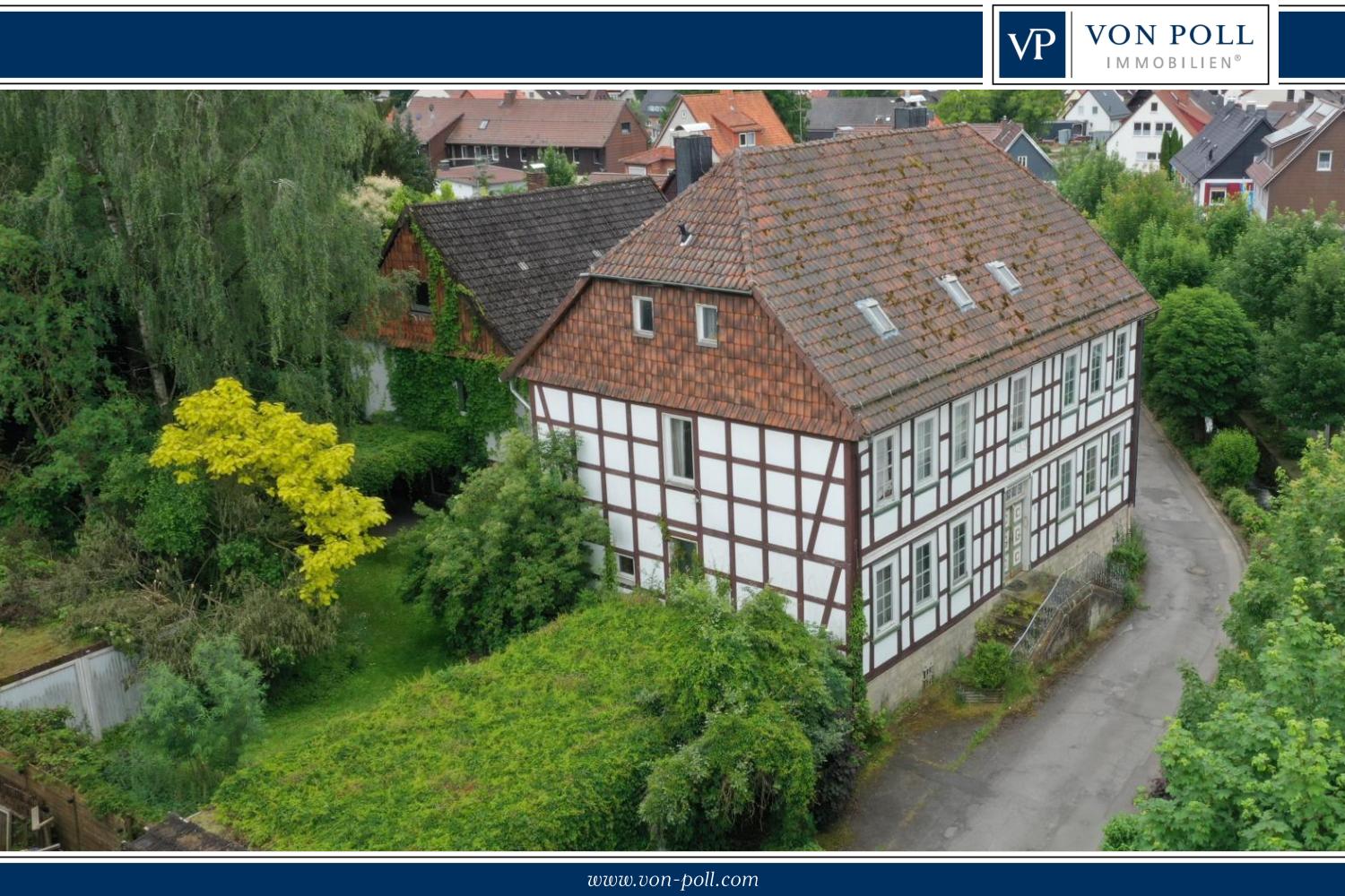 Historisch und Eindrucksvoll - Großzügiges Wohnhaus mit Gästehaus und parkähnlichem Grundstück