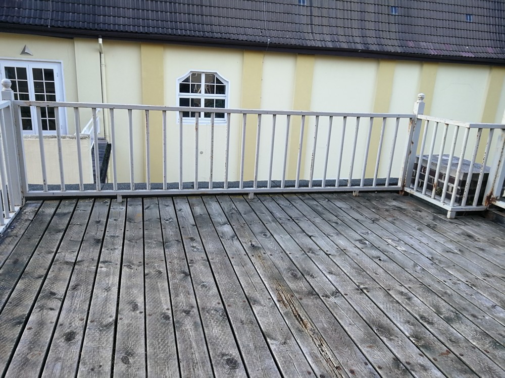 Dachterrasse I.