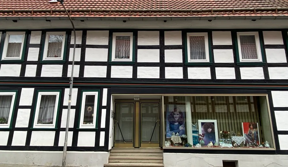 Großzügig und Individuell - Wunderschönes Haus mit Grundstück und vielseitigen Nutzungsmöglichkeiten