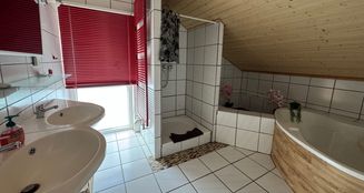 von_poll_real_estate_property_25323070_image_20
