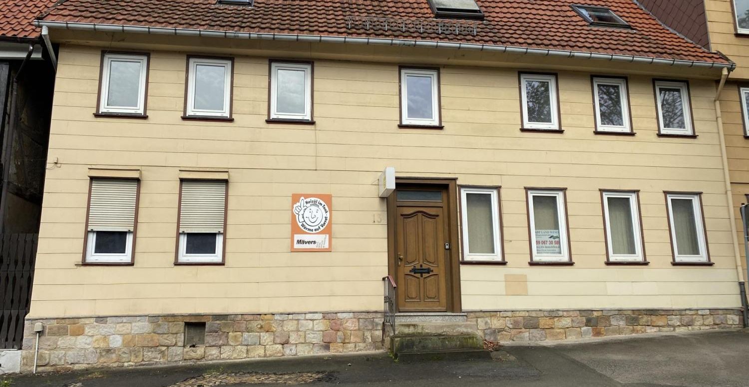 Großzügiges Mehrfamilienhaus im Ortsteil Freiheit mit Nebengebäuden