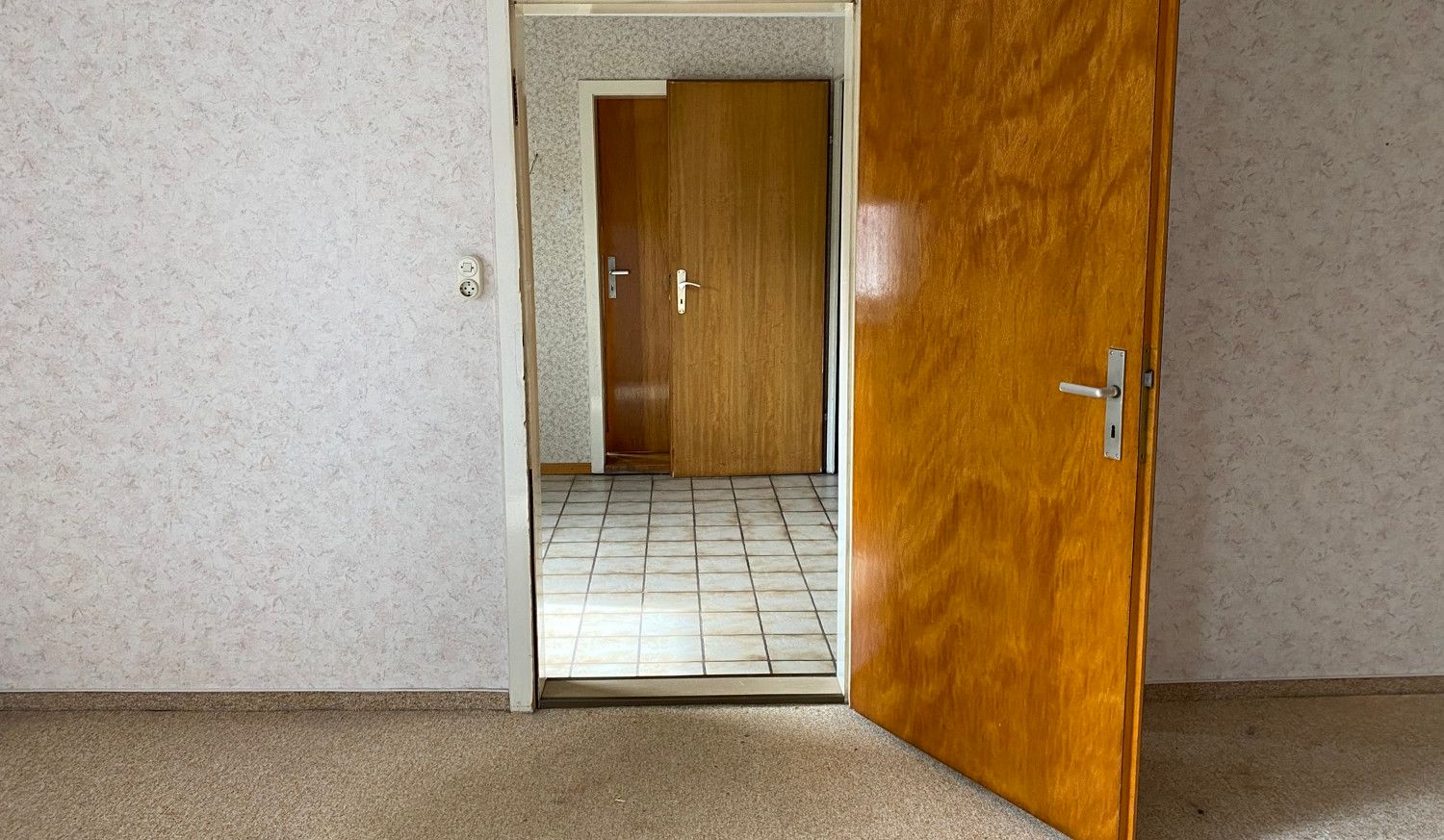Großzügiges Mehrfamilienhaus im Ortsteil Freiheit mit Nebengebäuden