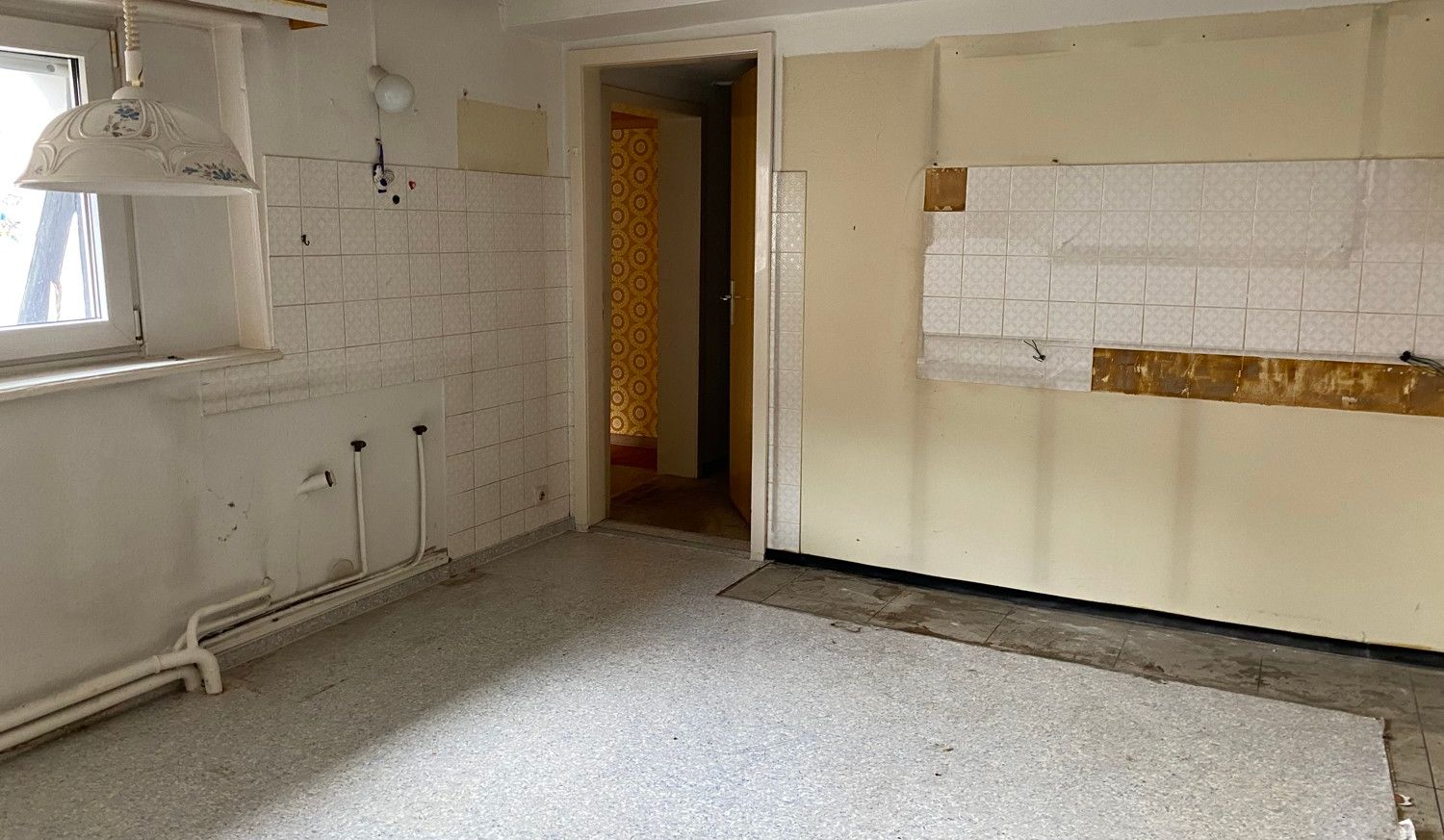 Großzügiges Mehrfamilienhaus im Ortsteil Freiheit mit Nebengebäuden