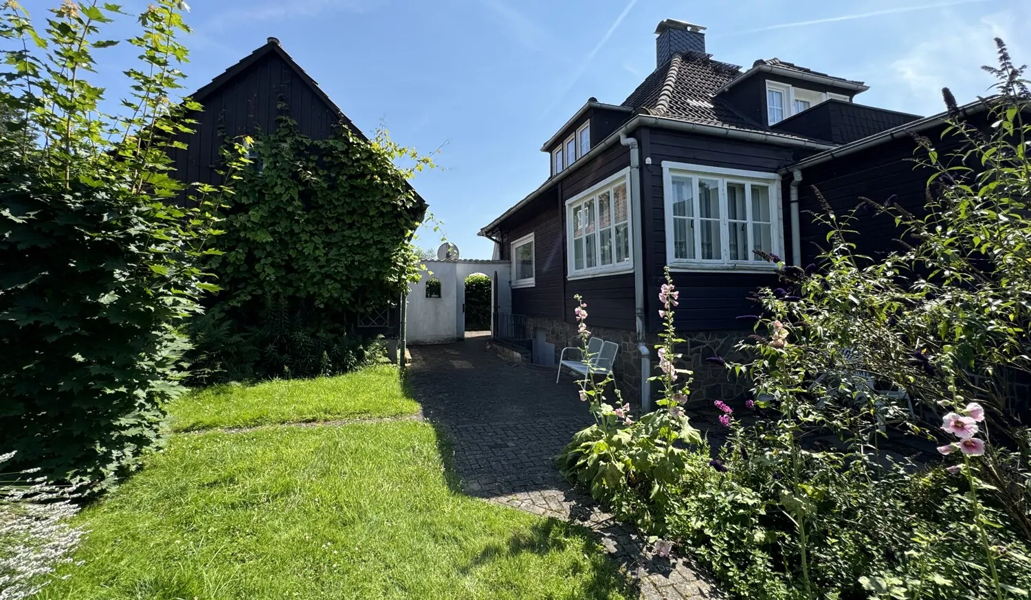 Charmantes Einfamilienhaus mit tollen Gestaltungsmöglichkeiten