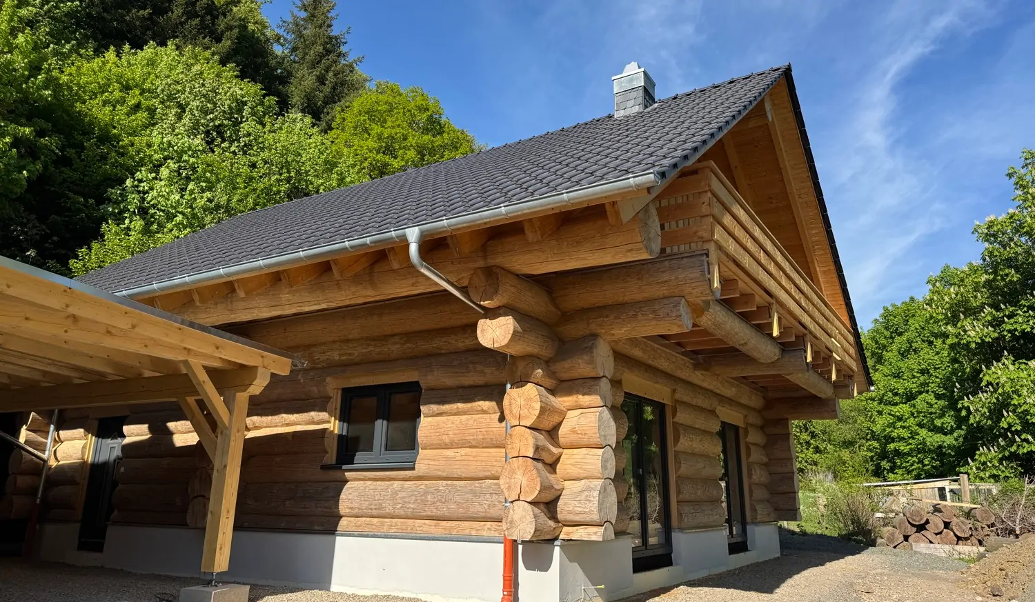 Einzigartig und Großzügig - Architekten-Chalet mit Traumgrundstück