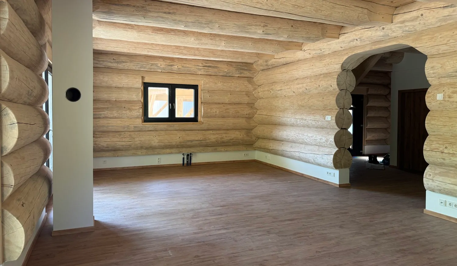 Einzigartig und Großzügig - Architekten-Chalet mit Traumgrundstück