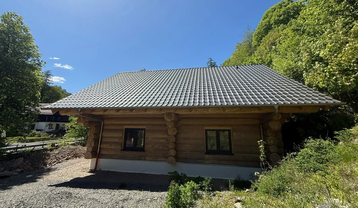 Einzigartig und Großzügig - Architekten-Chalet mit Traumgrundstück