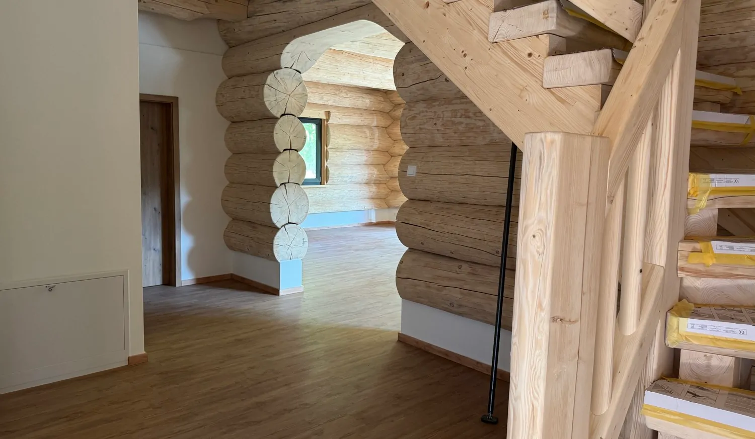 Einzigartig und Großzügig - Architekten-Chalet mit Traumgrundstück