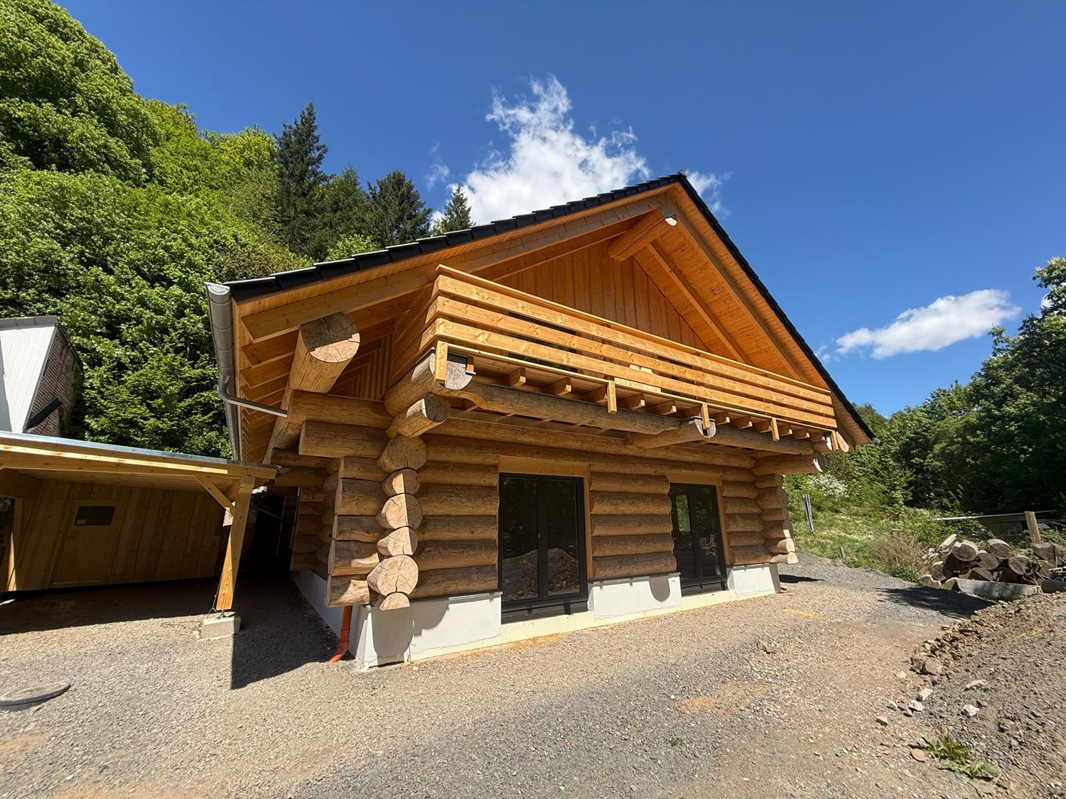 Einzigartig und Großzügig - Architekten-Chalet mit Traumgrundstück