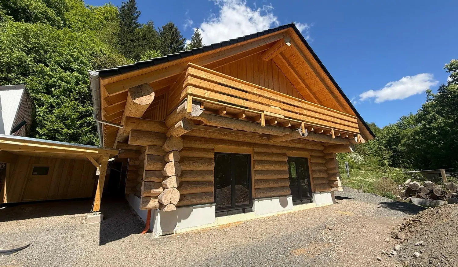 Einzigartig und Großzügig - Architekten-Chalet mit Traumgrundstück