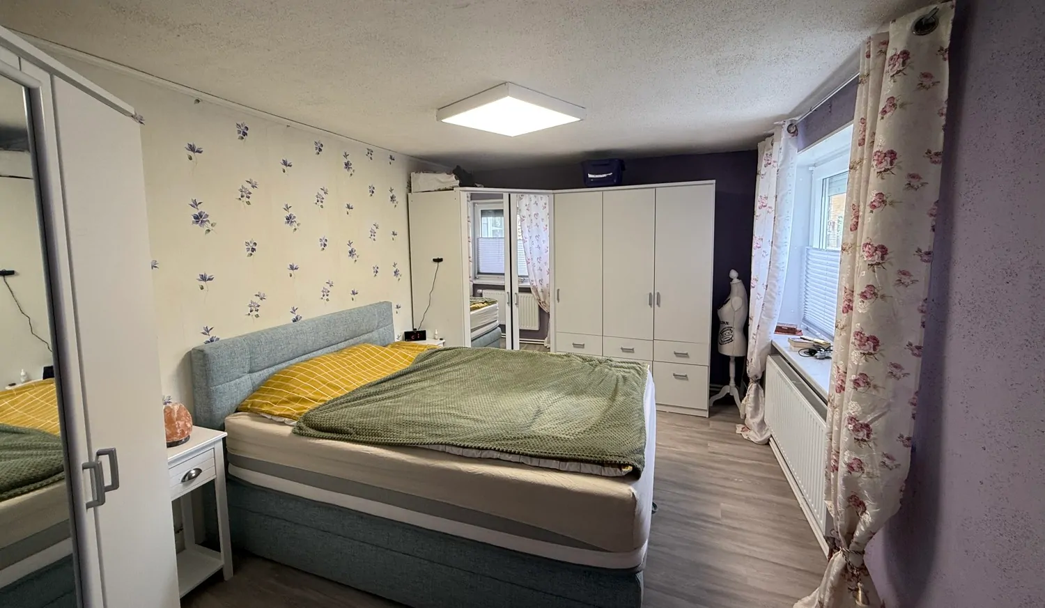 Schlafzimmer OG