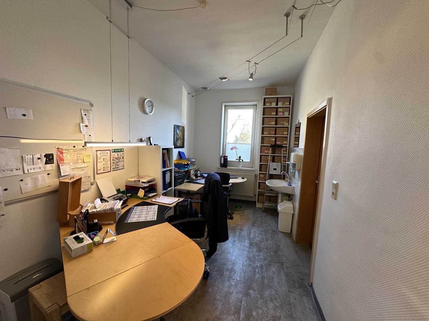 Büro EG