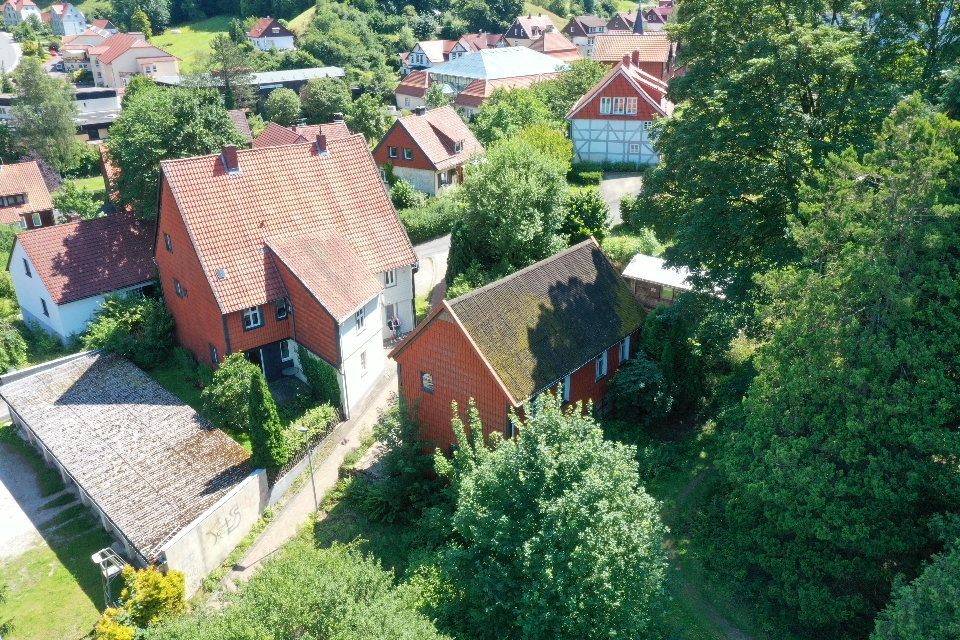 Spannendes Mehrfamilienhaus mit drei Wohneinheiten in sehr ruhiger Lage von Bad Grund