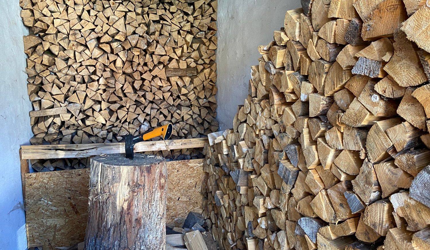 Holzlager-Hof