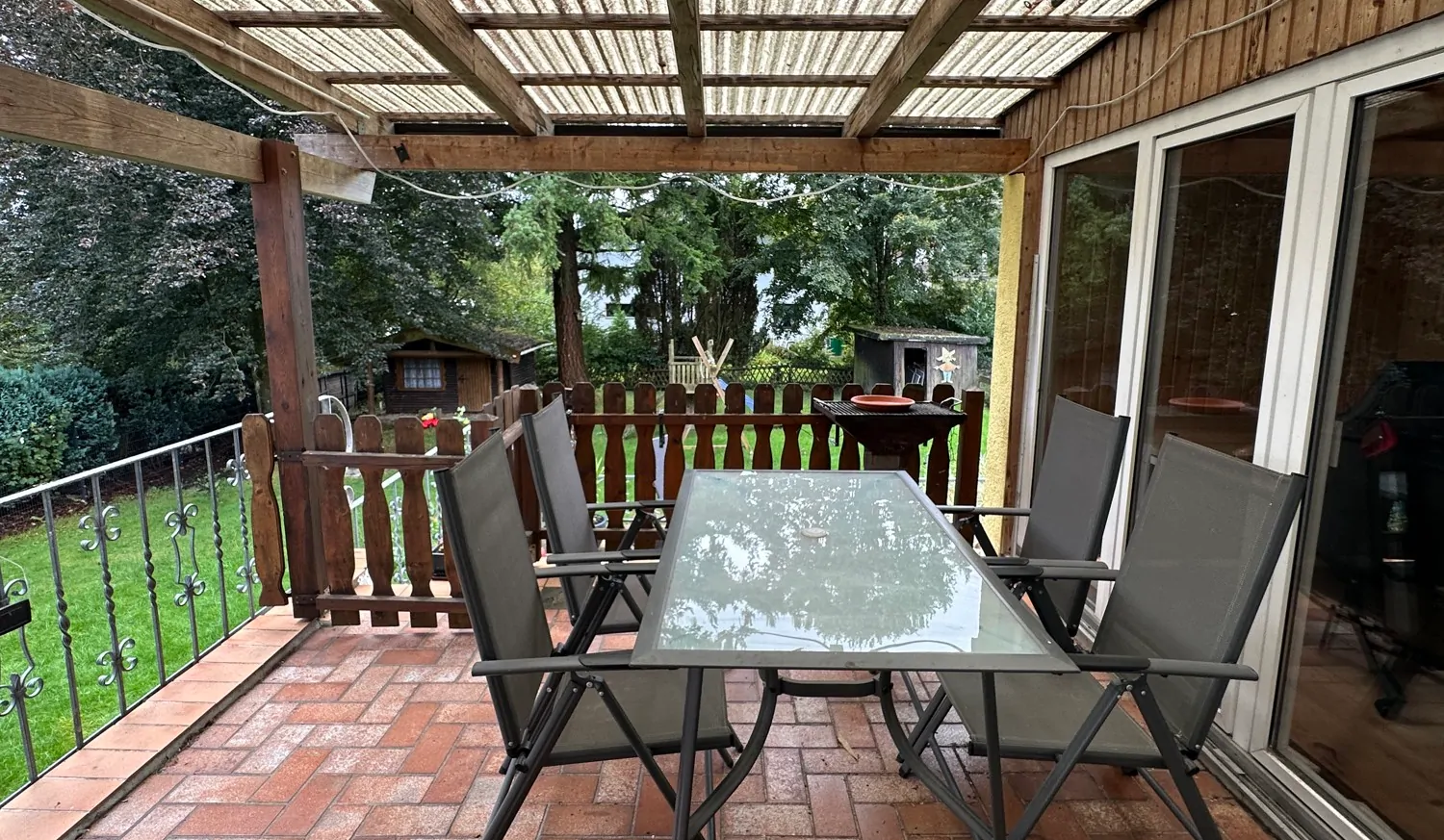 Hauptwohnung, Terrasse