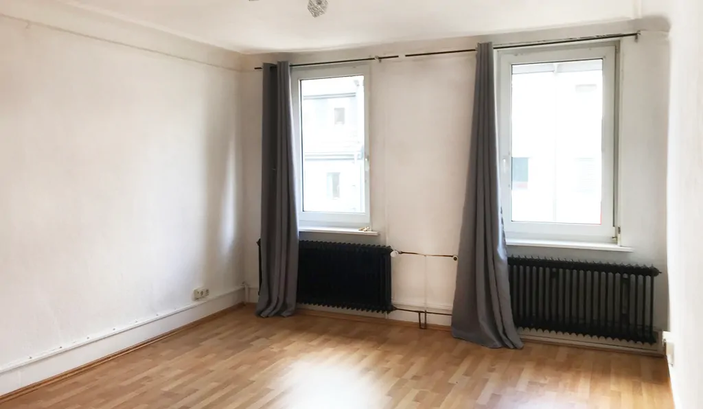 4_Zimmer2_Ad.RoeStr.