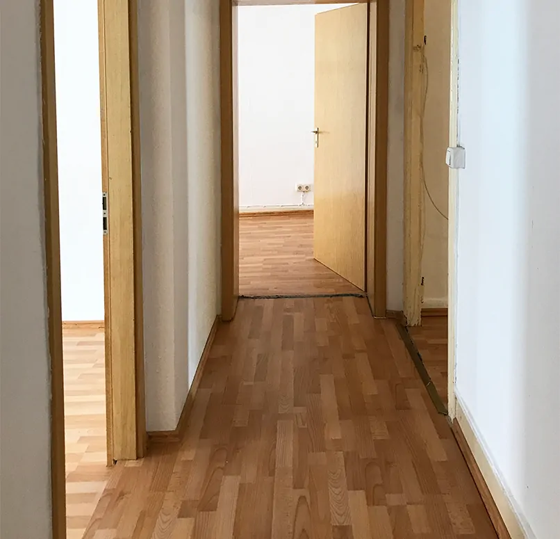 9_Flur_klein_Ad.RoeStr