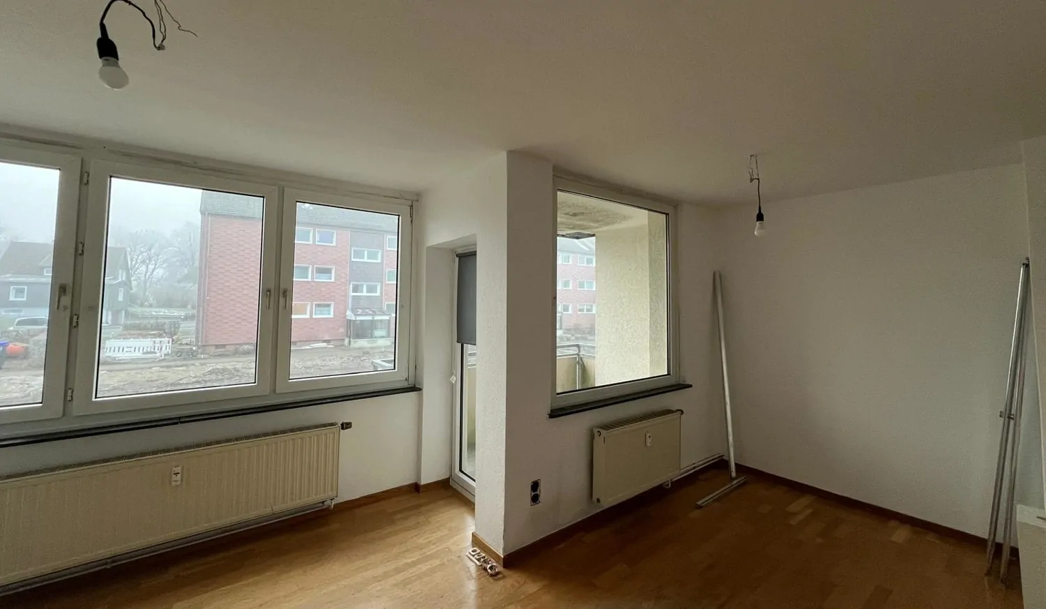 37c32903-5ad3-494a-aa47-04cef0d150e5