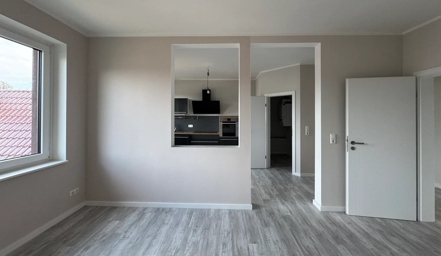 Lichtdurchflutet und vollständig saniert - 4-Zimmer Wohnung in fussläufiger Innenstadtlage