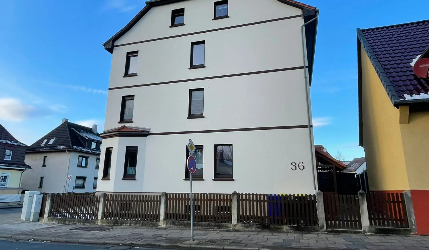 Lichtdurchflutet und vollständig saniert - 4-Zimmer Wohnung in fussläufiger Innenstadtlage