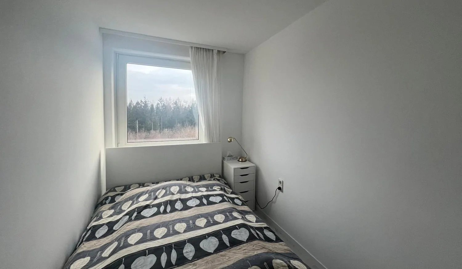 2c3dbab7-7e69-404e-a176-0de440631f95