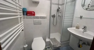 von_poll_real_estate_property_25323017_image_10