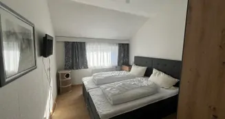 von_poll_real_estate_property_25323017_image_5