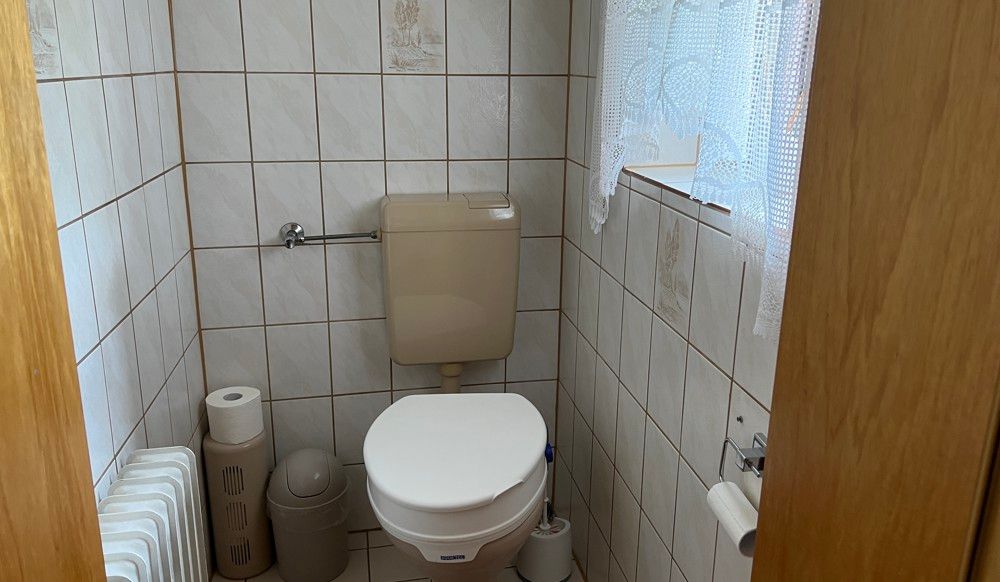 Gäste WC, 1. OG