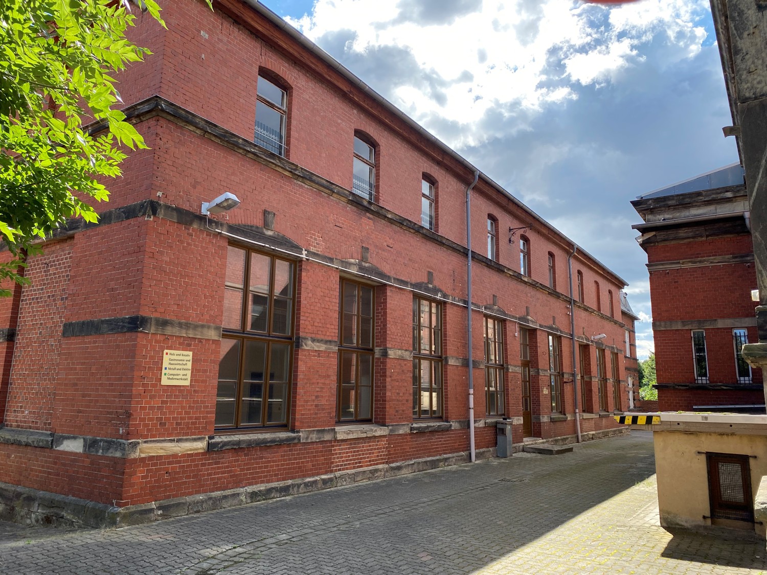 Historisches Gebäudeensemble mit großem Entwicklungspotenzial in Blankenburg