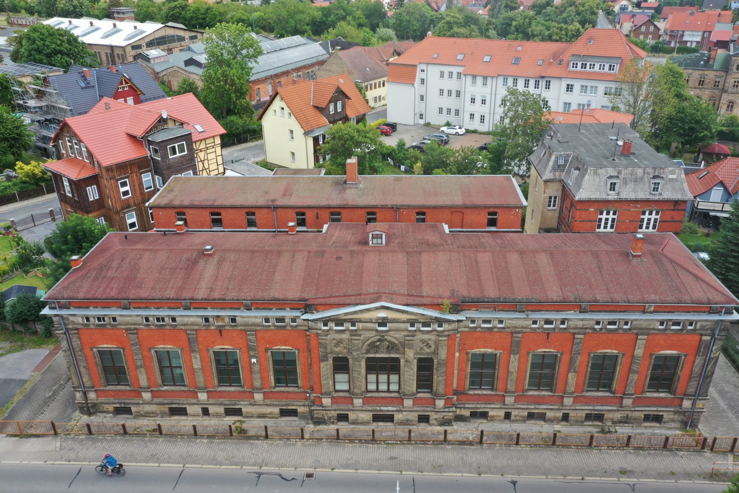Historisches Gebäudeensemble mit großem Entwicklungspotenzial in Blankenburg
