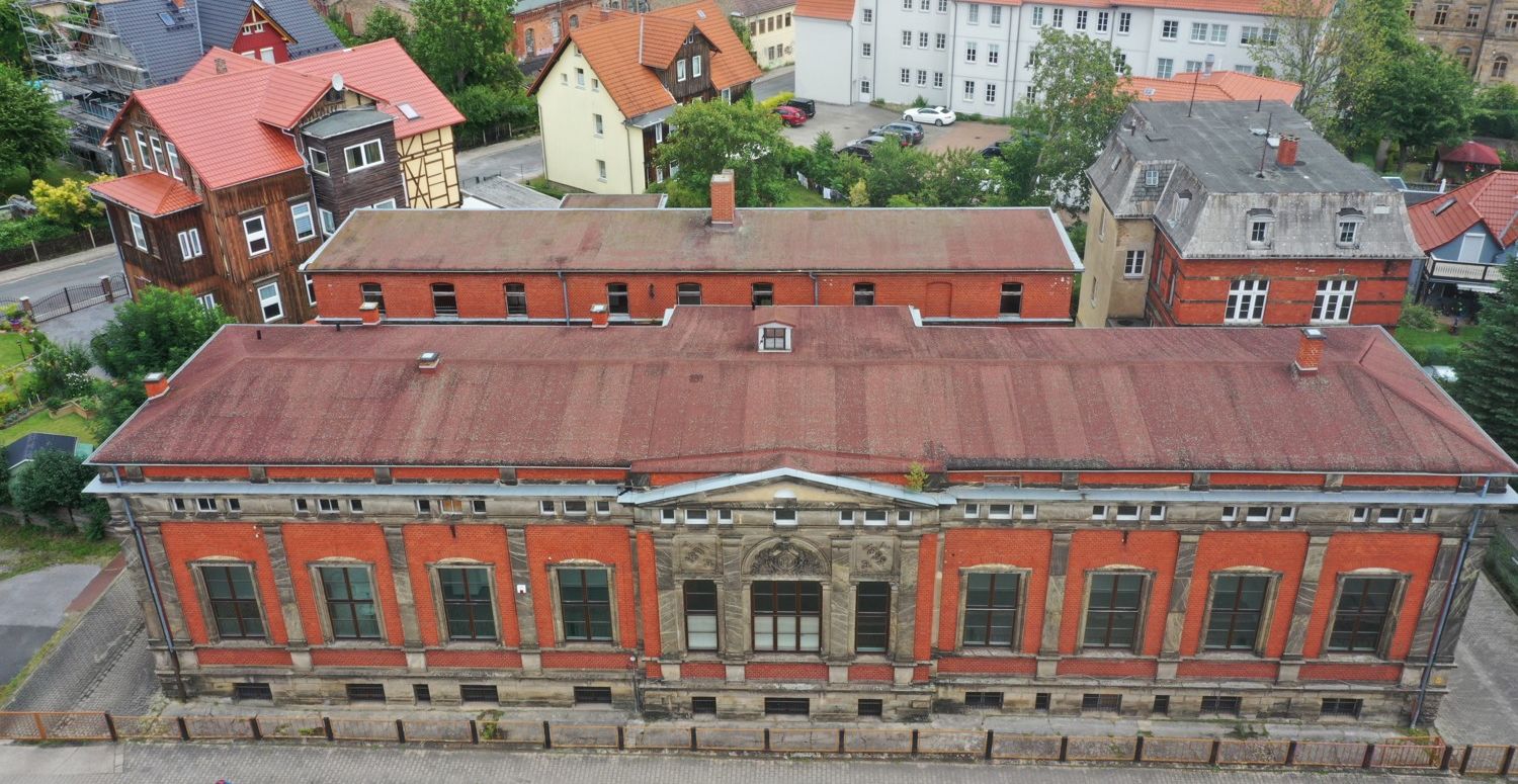 Historisches Gebäudeensemble mit großem Entwicklungspotenzial in Blankenburg
