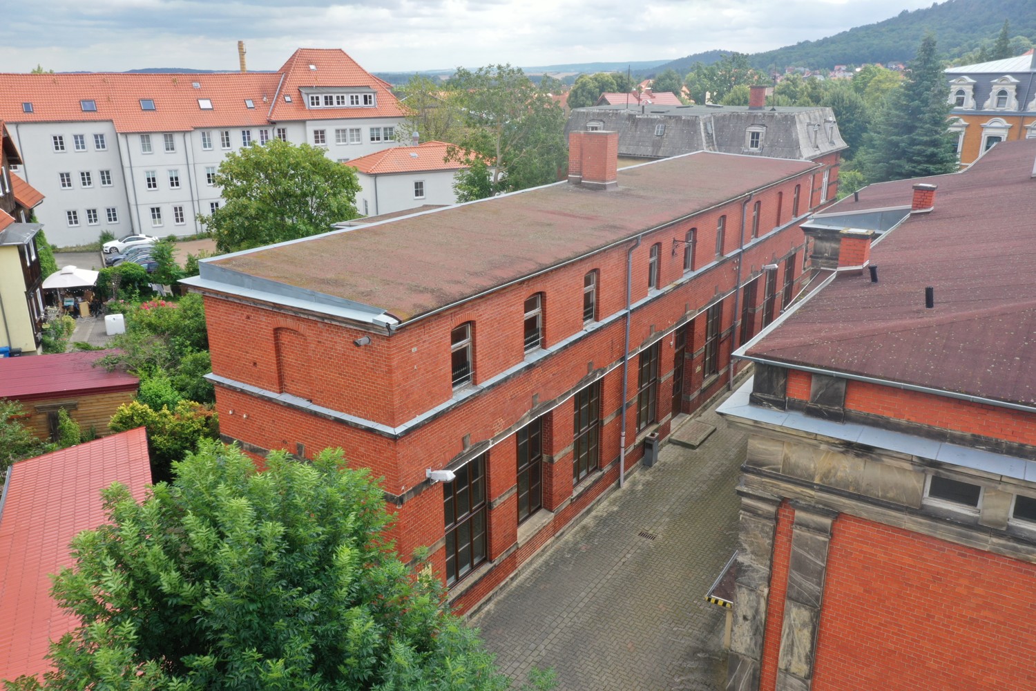 Historisches Gebäudeensemble mit großem Entwicklungspotenzial in Blankenburg