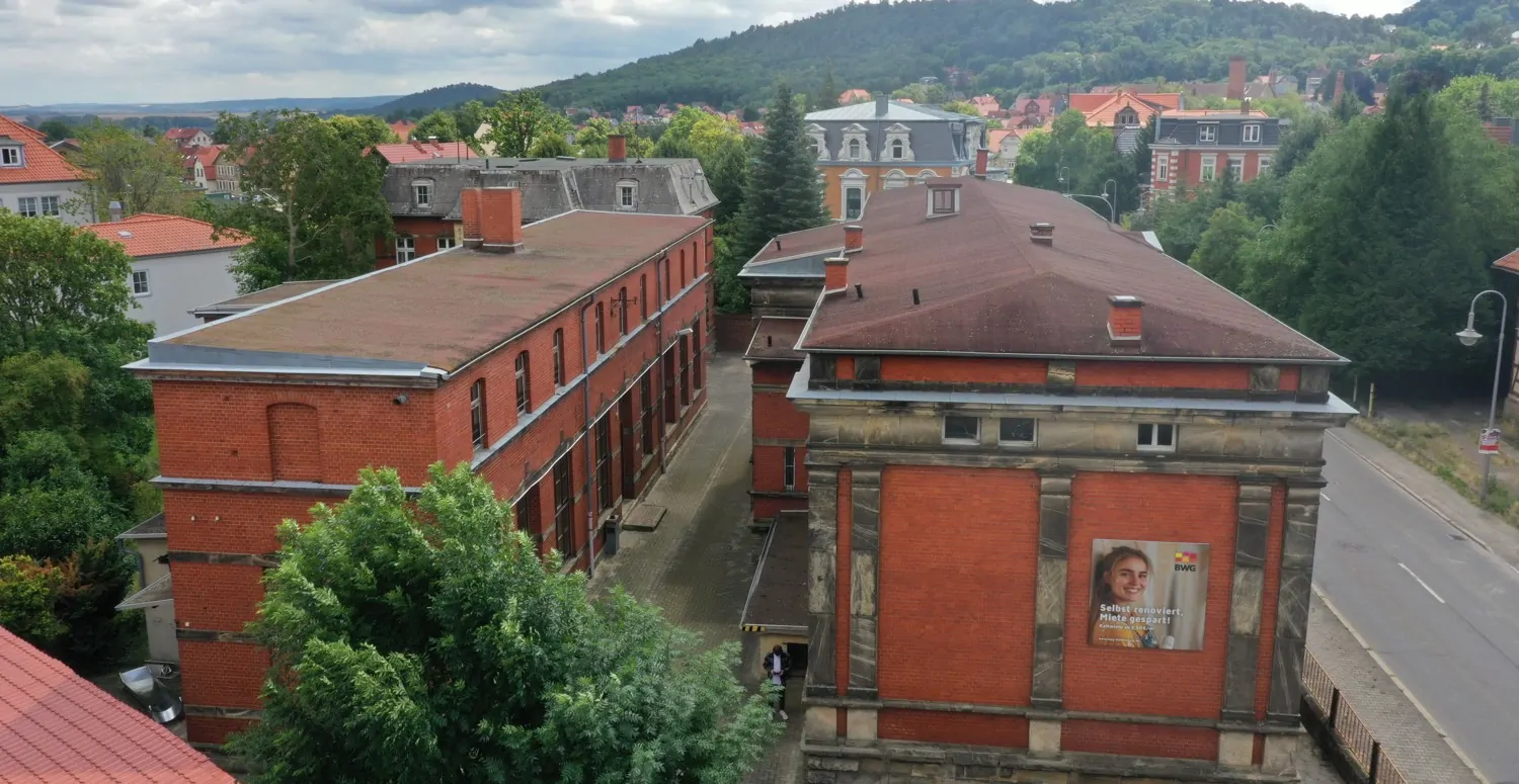 Historisches Gebäudeensemble mit großem Entwicklungspotenzial in Blankenburg