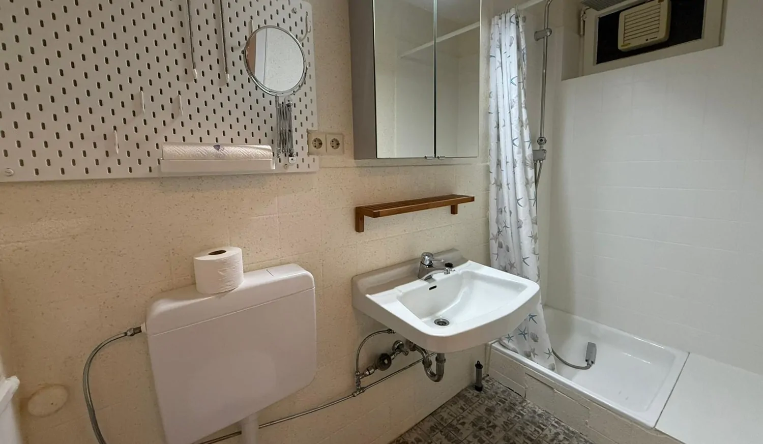 PHOTO-2025-05-27-12-01-46