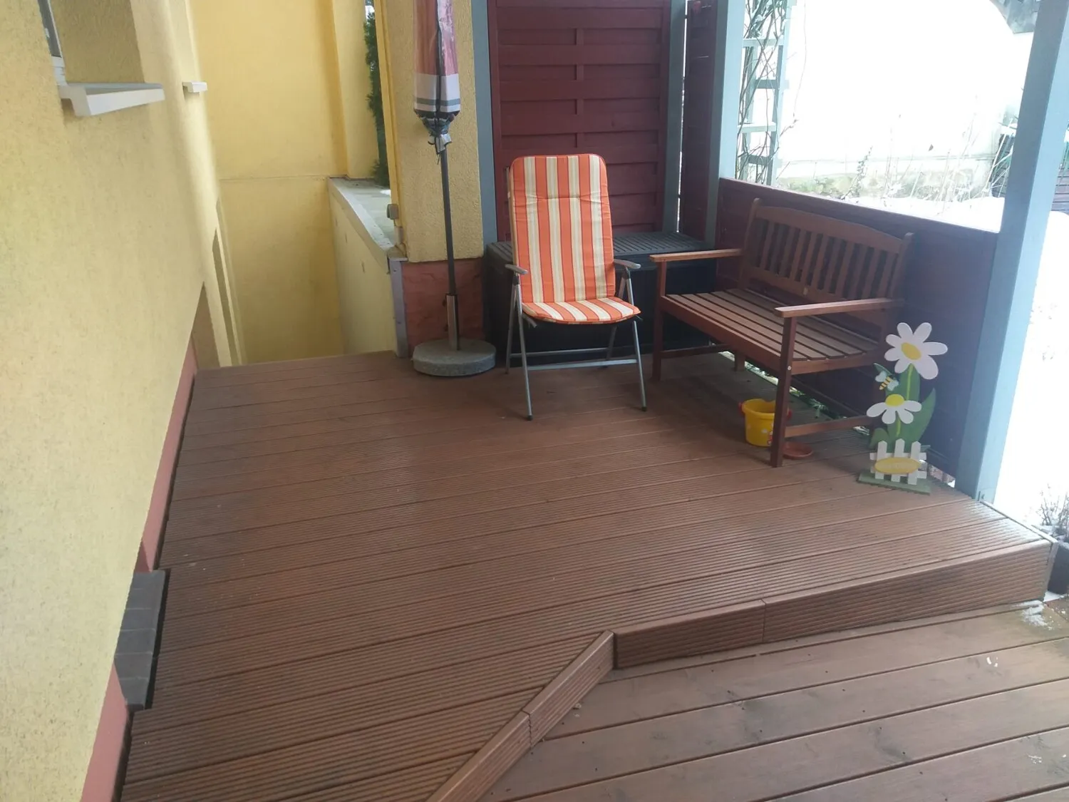 überdachte Terrasse