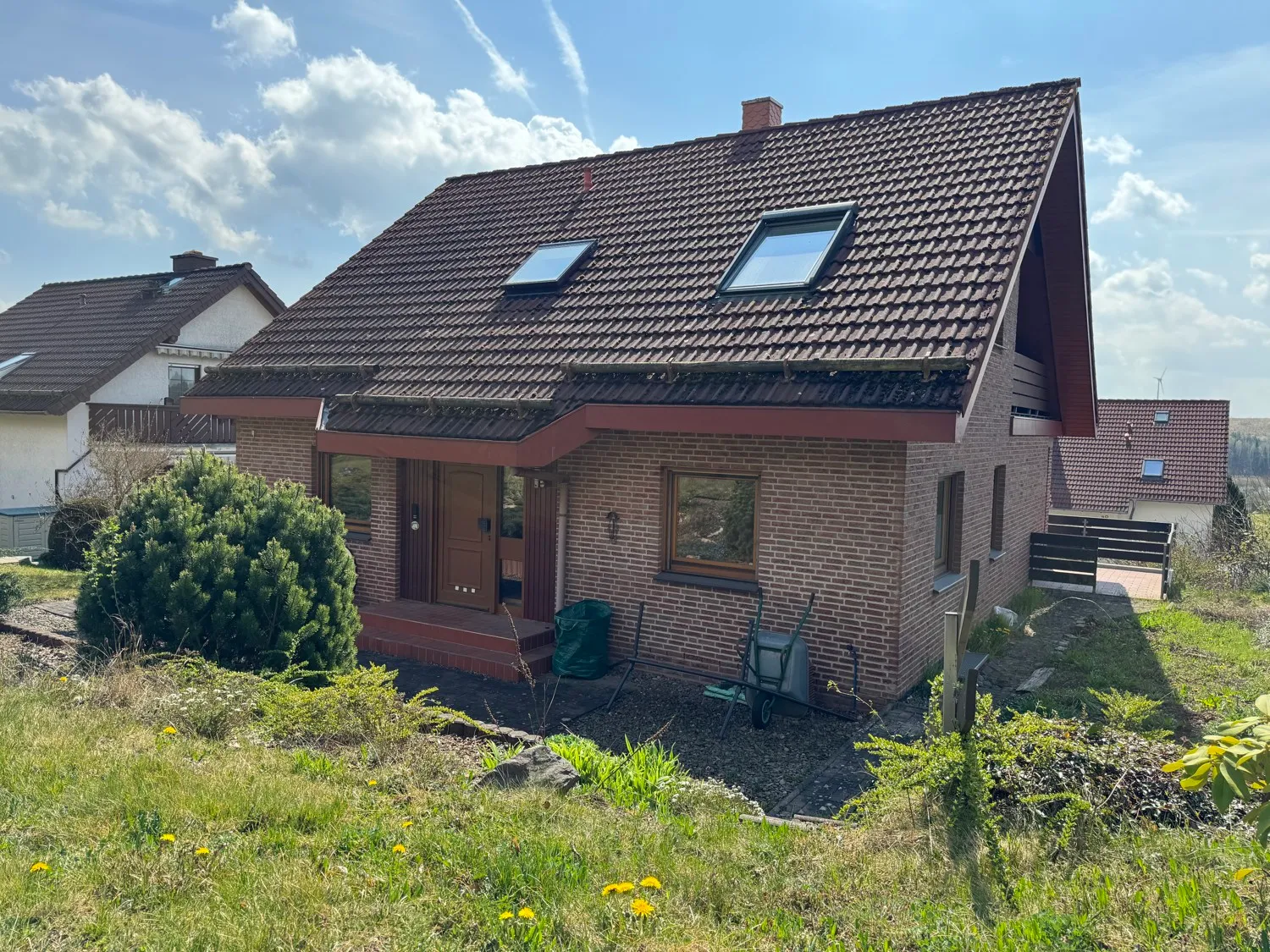 Lichtdurchflutetes Einfamilienhaus mit Weitblick in fantastischer Wohnlage