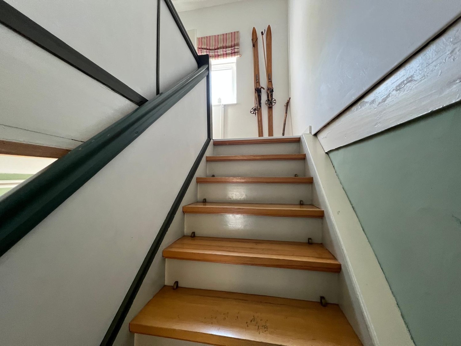 Treppe zum Obergeschoss