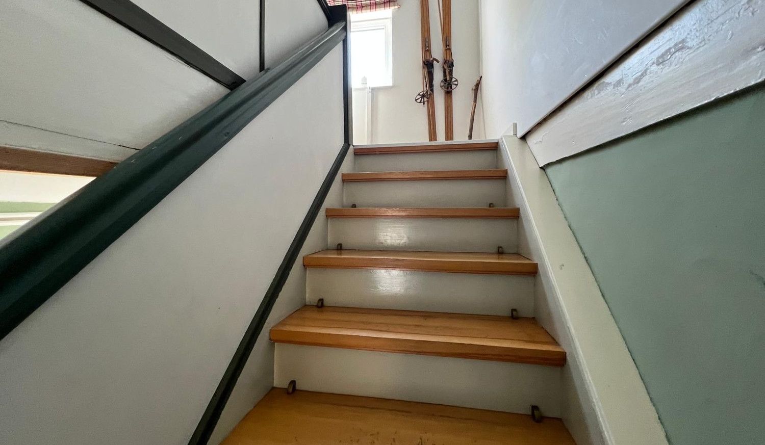 Treppe zum Obergeschoss