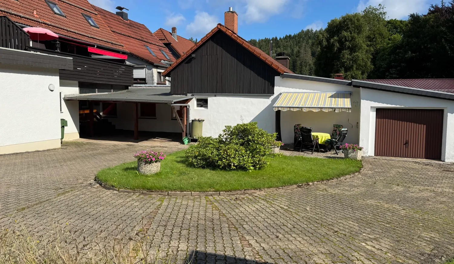 Interessantes Wohn- und Geschäftshaus im Ortskern von Altenau mit viel Potential