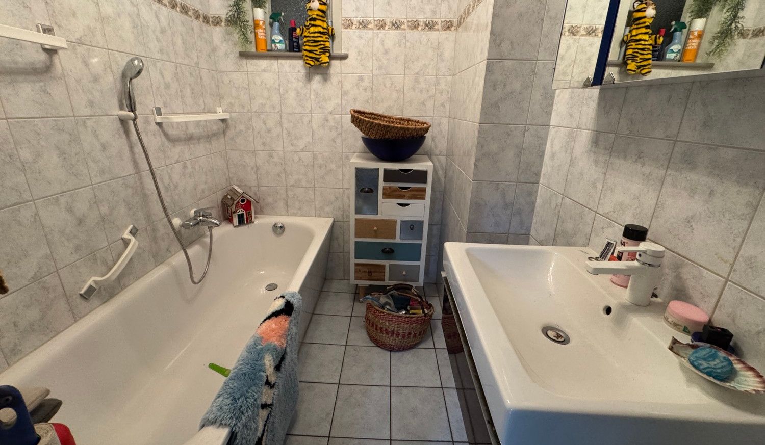 Badezimmer EG